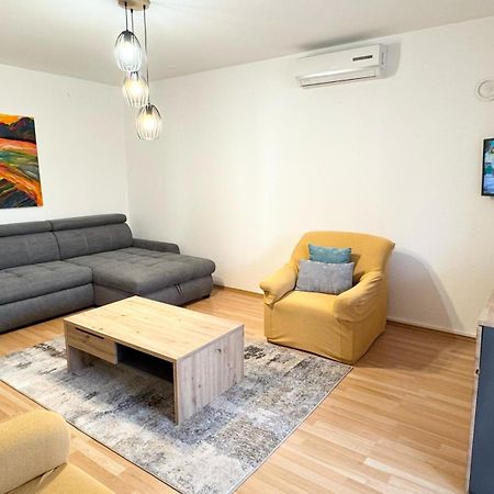 Apartments Nives Porec Bagian luar foto